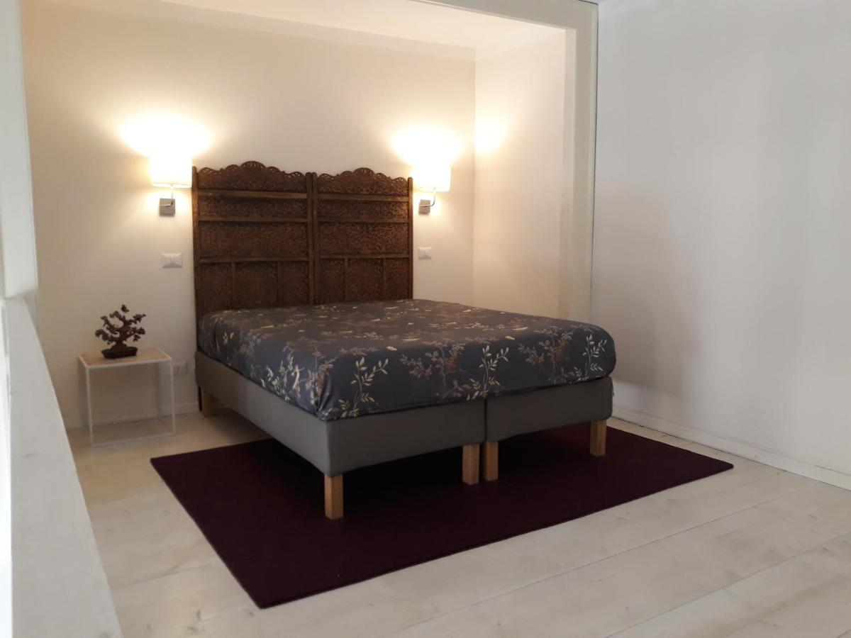 לינה וארוחת בוקר נאפולי Piano Nobile מראה חיצוני תמונה
